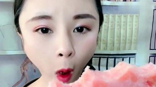 女子吃瓜网红视频下载安装,轻松追剧,畅享娱乐时光 第3张 女子吃瓜网红视频下载安装,轻松追剧,畅享娱乐时光 第3张